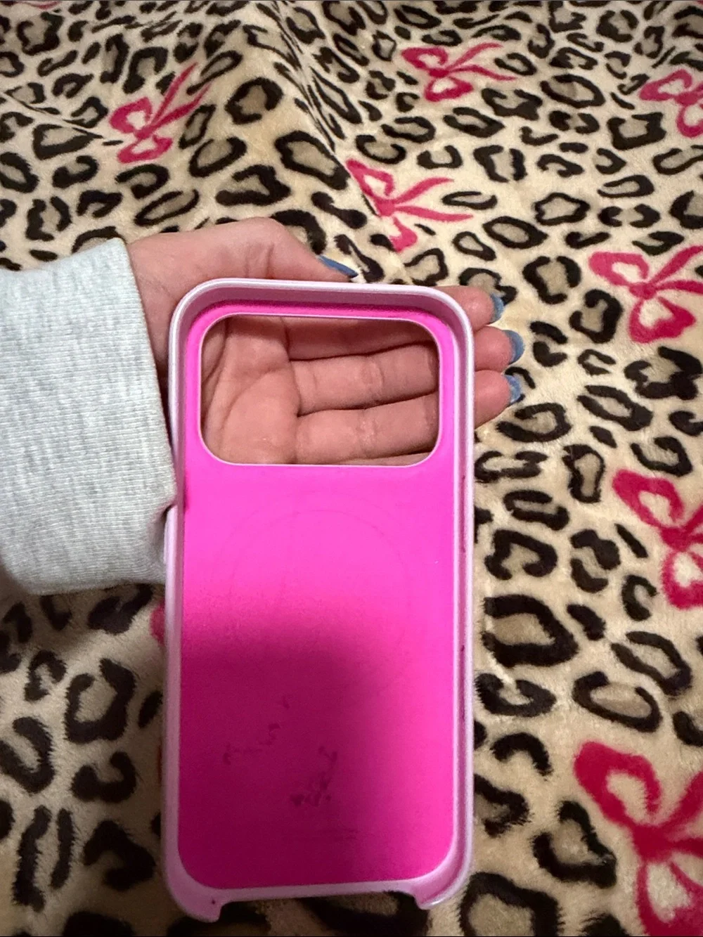 Beats by Dre Pink Protective Charging Case